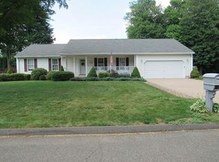 31 Barden St, Agawam, MA 01001