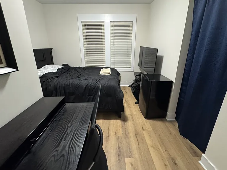 220 W Buena Vis — Photo 4