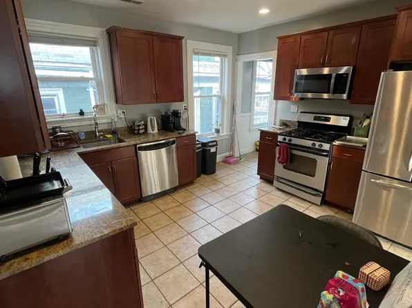 122 Calumet St, Roxbury Crossing, MA