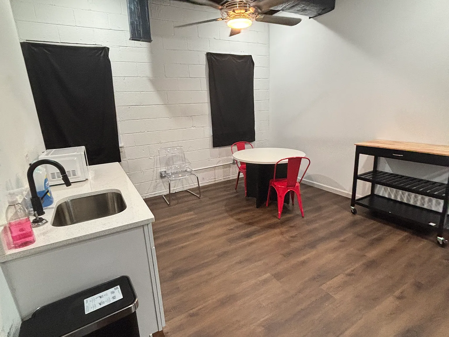 1 bed, 725 sqft, $1,000 — Photo 3