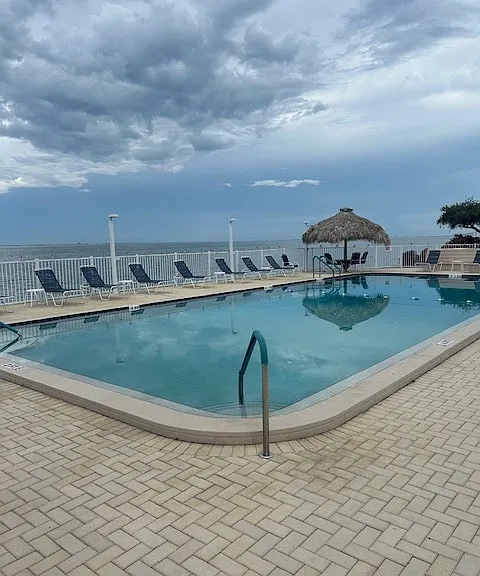 7400 Sunshine Skyway Ln S — Photo 18