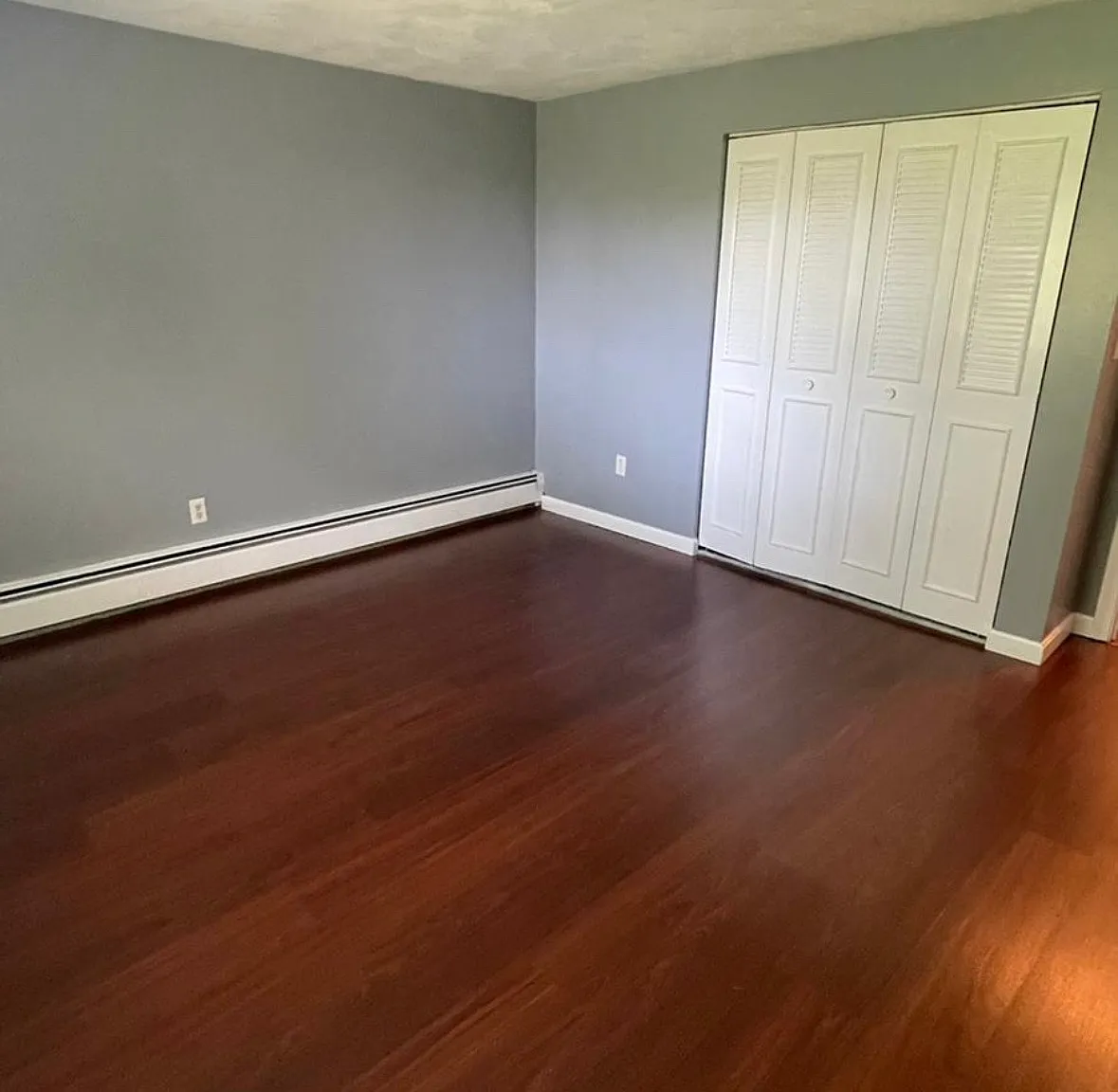123 Whipple St — Photo 4