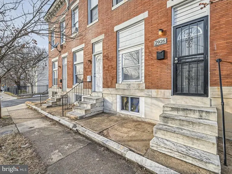 2926 E Fayette St #3 — Photo 2