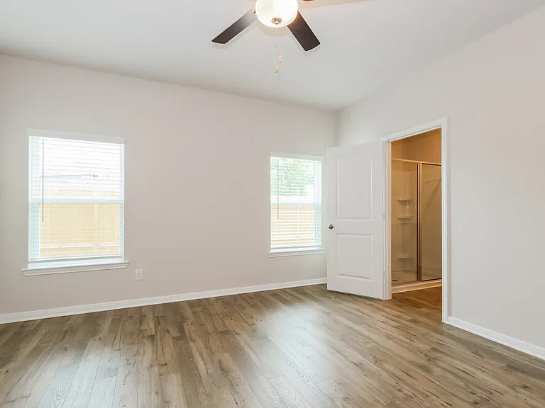 15648 Plum Brook Dr — Photo 12