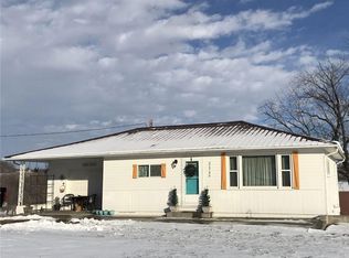 21745 Dye Store Rd, Weston, MO 64098