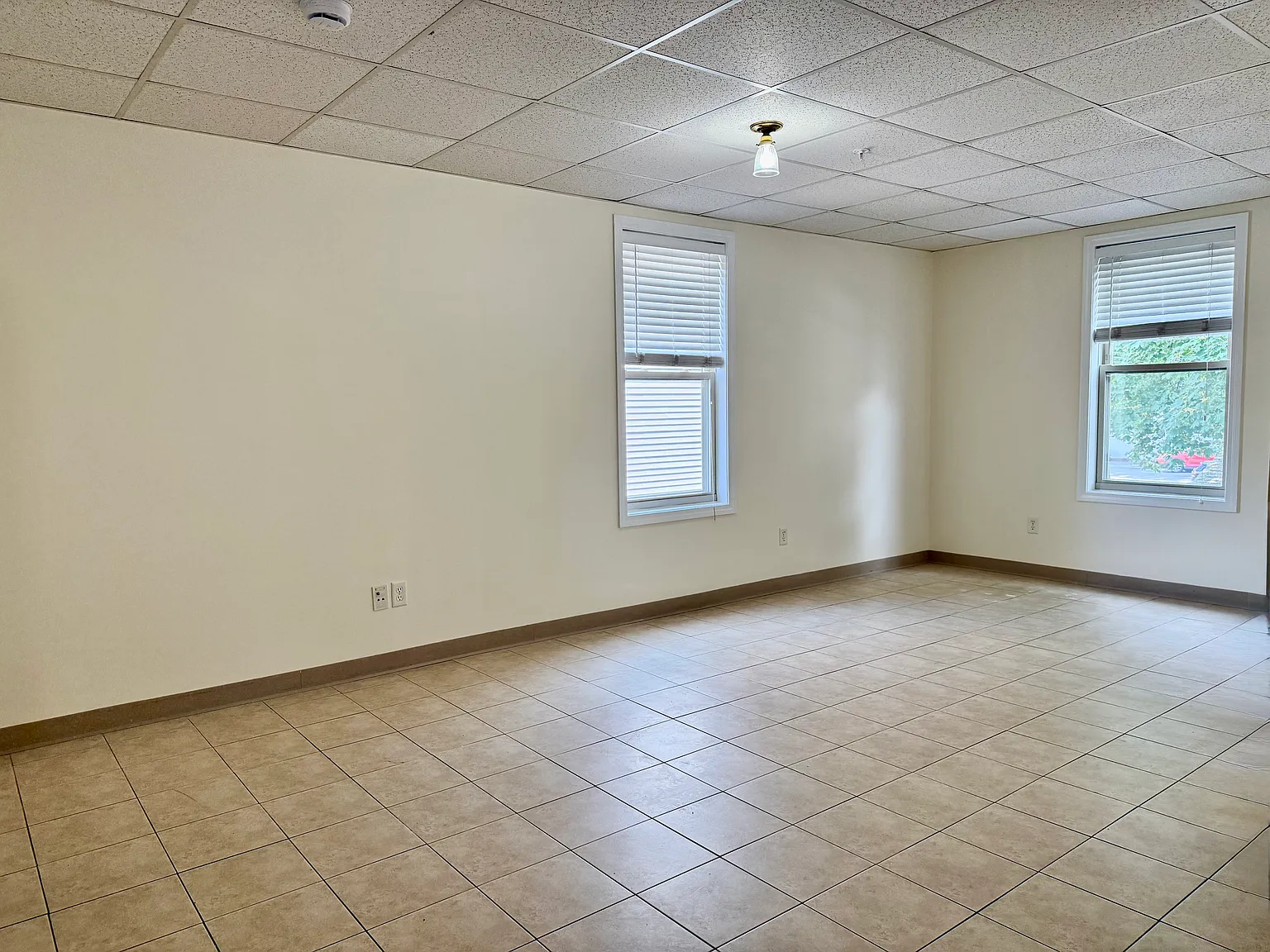Studio, $1,950 — Photo 3