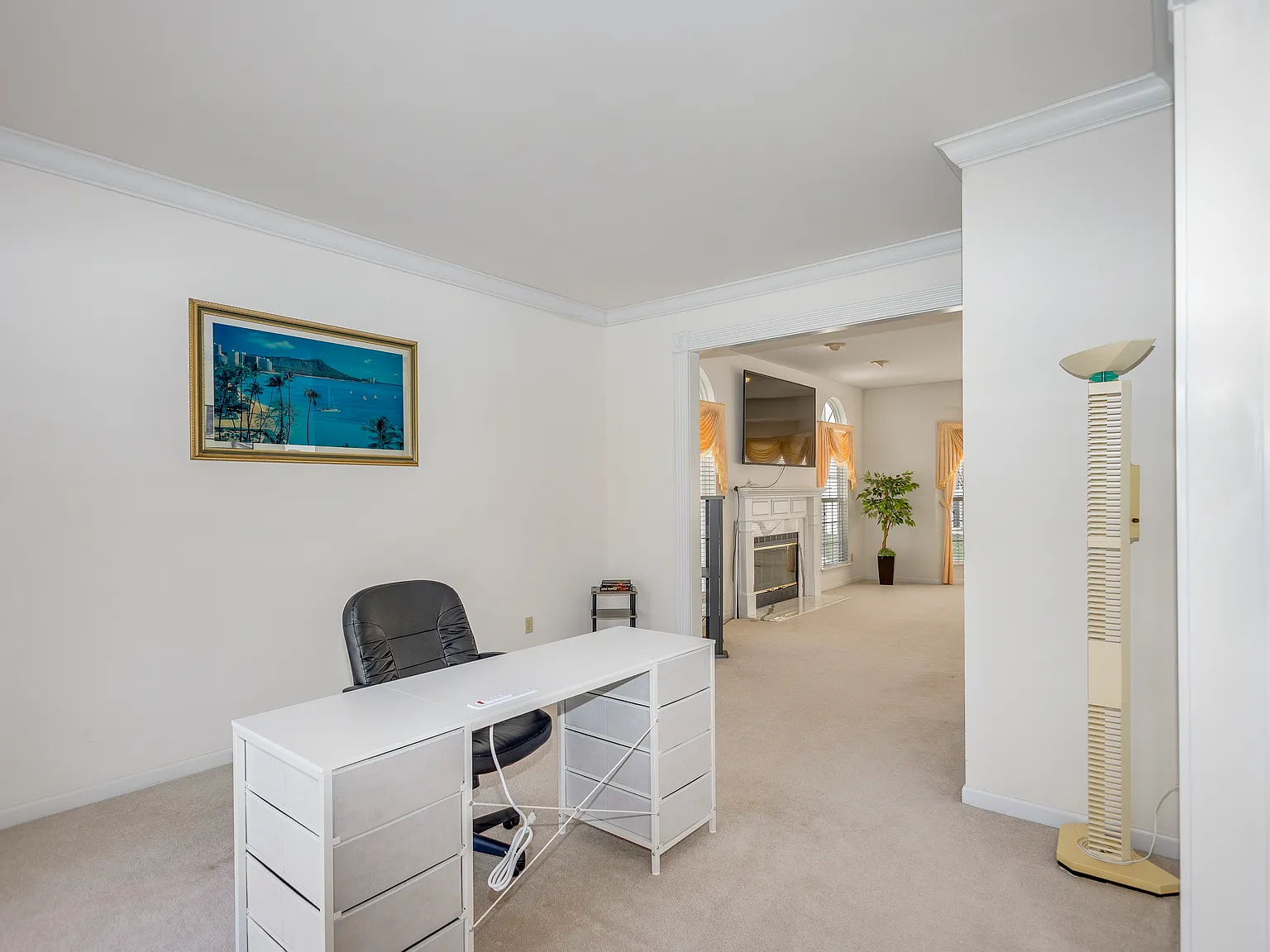 4 bed, 3.5 bath, 3378 sqft, $6,800 — Photo 4