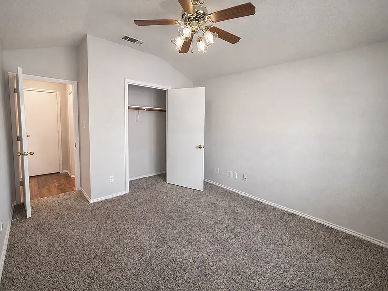 118 Arbor Ridge Dr — Photo 8
