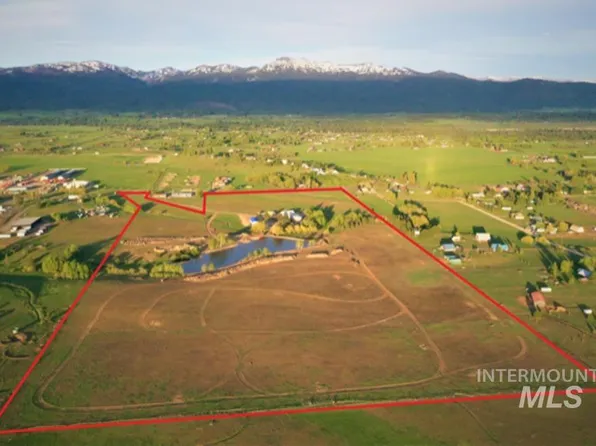 99 Sunbridge Dr, McCall, ID 83638