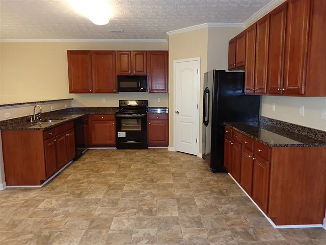 3661 Morinda Dr — Photo 2