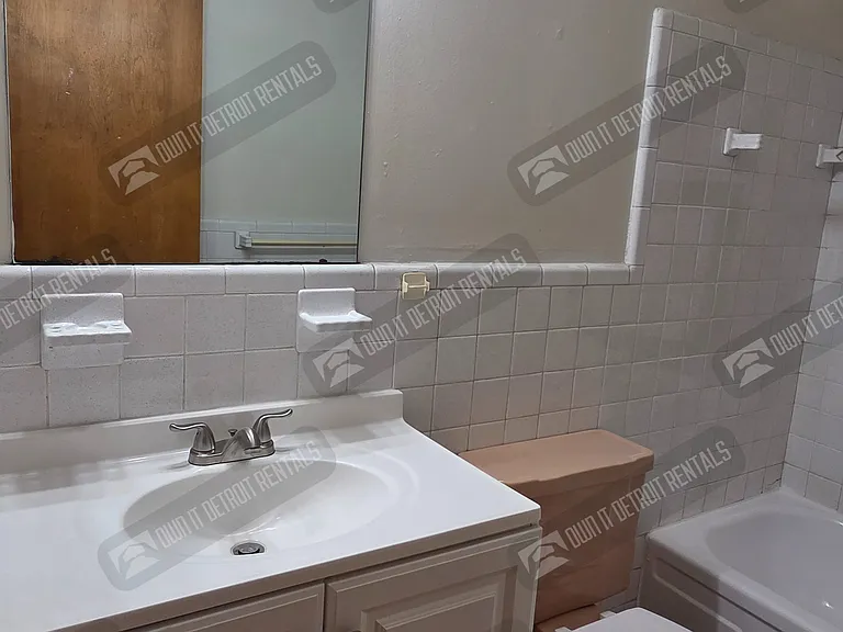 19131 Lahser Rd — Photo 16