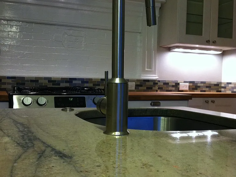 GRANITE COUNTERS