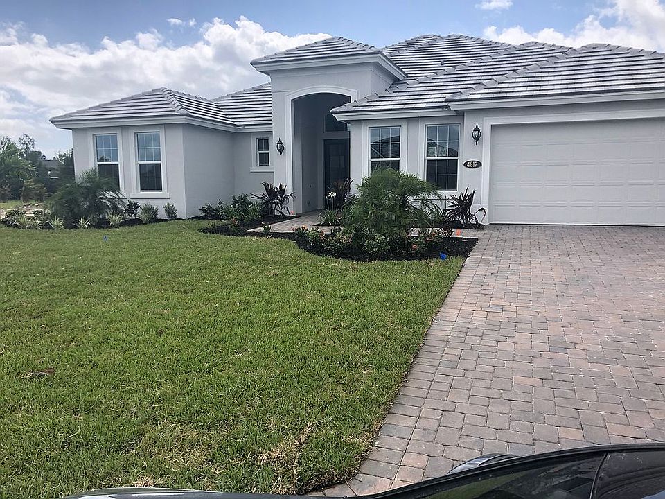 1st image of 4817 Four Lakes Cir SW