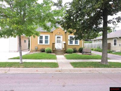 214 Monroe Ave, North Mankato, MN, 56003