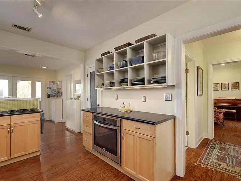 4412 Barrow Ave — Photo 11