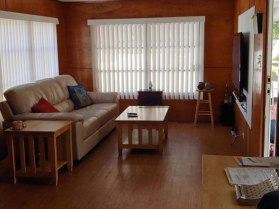 3rd image of 4300 E Bay Dr #404