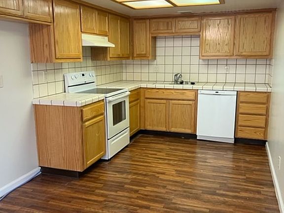 4th image of 15195 Pratola Ct #A