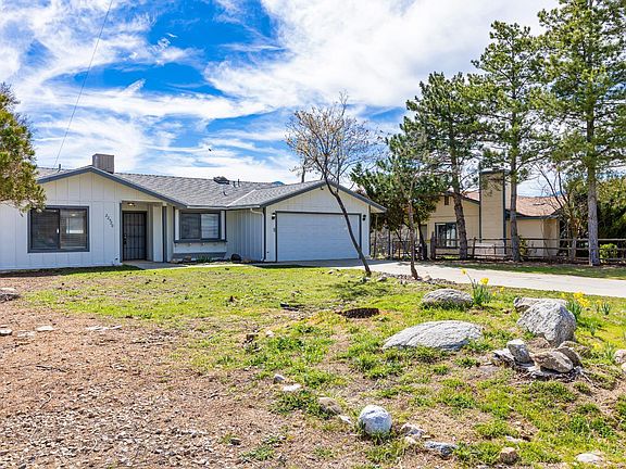 3rd image of 22920 Monroe Ln