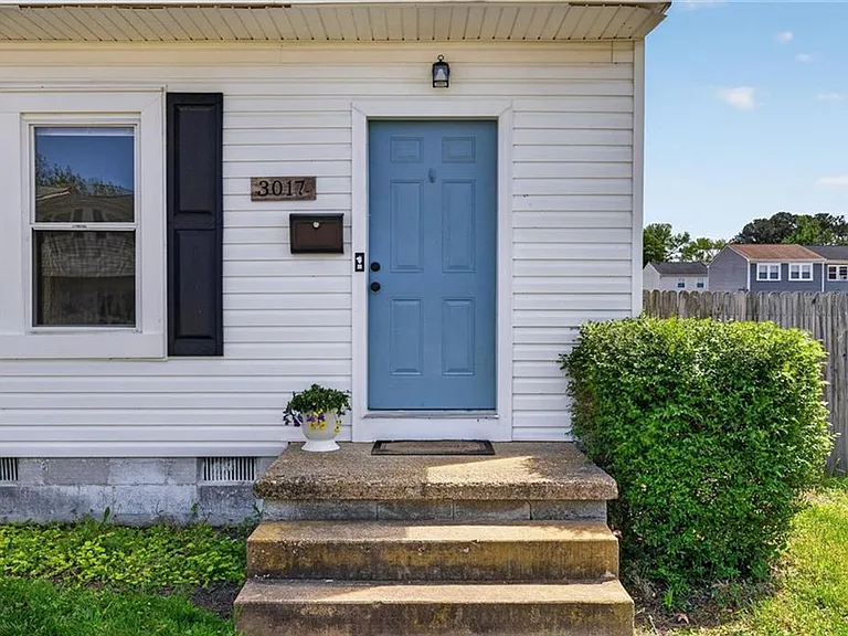 3017 Herrmann Ct — Photo 2