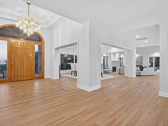 3rd image of 22334 Regnart Rd