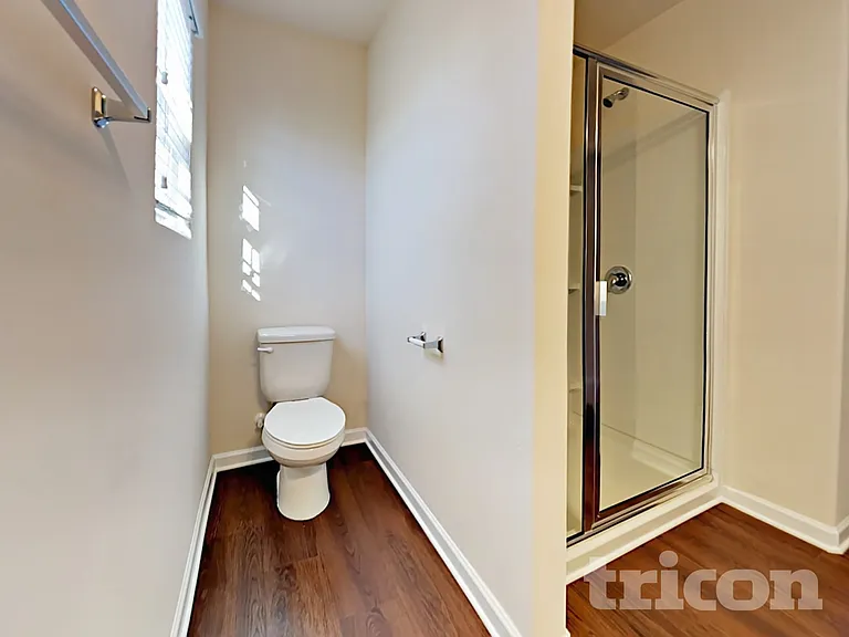 1357 Waylon Ave — Photo 16