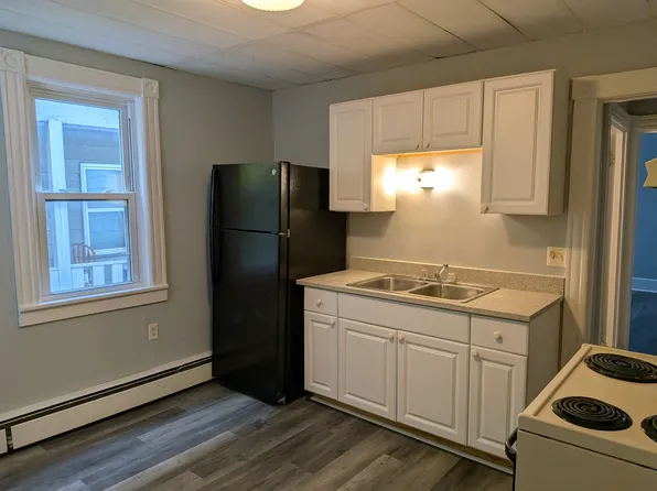 83 W Housatonic St #2B, Pittsfield, MA 01201