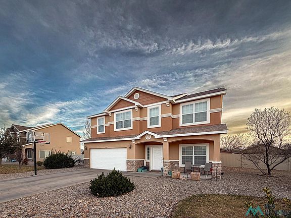3rd image of 1304 Sorrento Dr