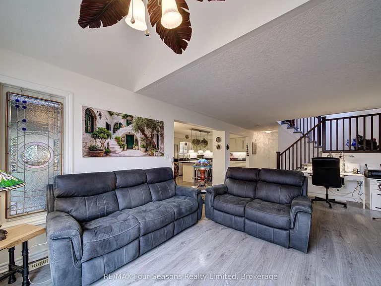 9 Brooke Ave — Photo 26