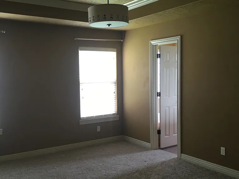 3782 Riverbend Rd — Photo 9