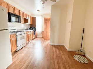 192 Kent St FLOOR 3, Brooklyn, NY 11222