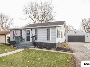 108 N Albert St, Chestnut, IL 62518