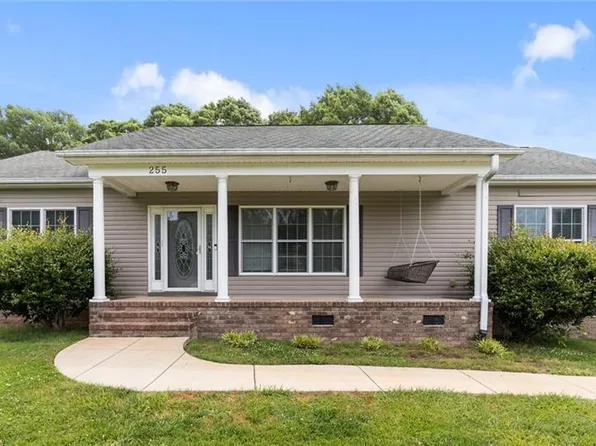 255 Dovefield Dr, Summerfield, NC 27358