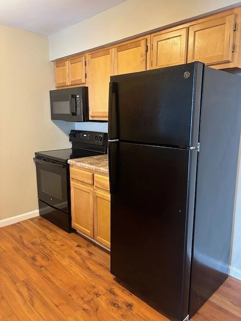 Newbury Apartment Homes — Photo 2