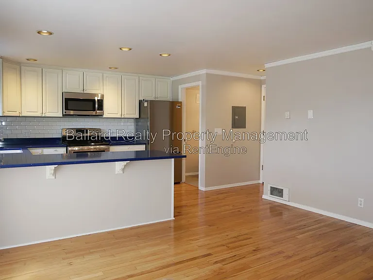 3216 14th Ave W #202 — Photo 7