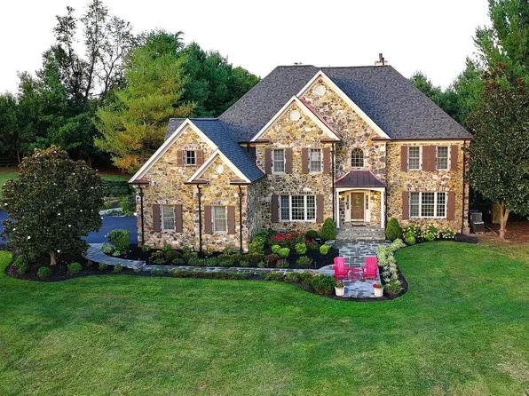 38400 Aunt Marys Ln, Purcellville, VA 20132