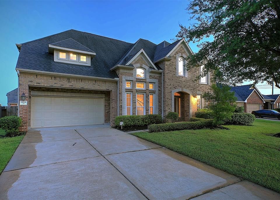 1st image of 19539 Plantation Orchard Ln