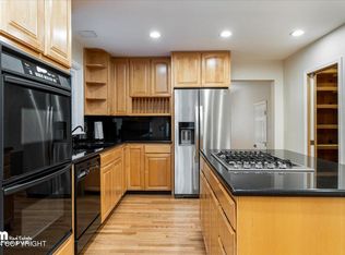 7911 Sandy Pl, Anchorage, AK 99507