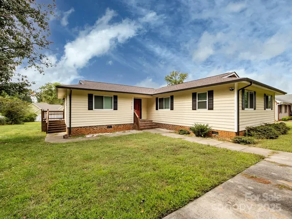 7109 Bisaner St, Charlotte, NC 28269