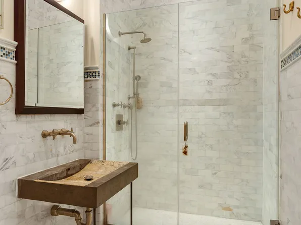 85 North Third Street image 9 of 17