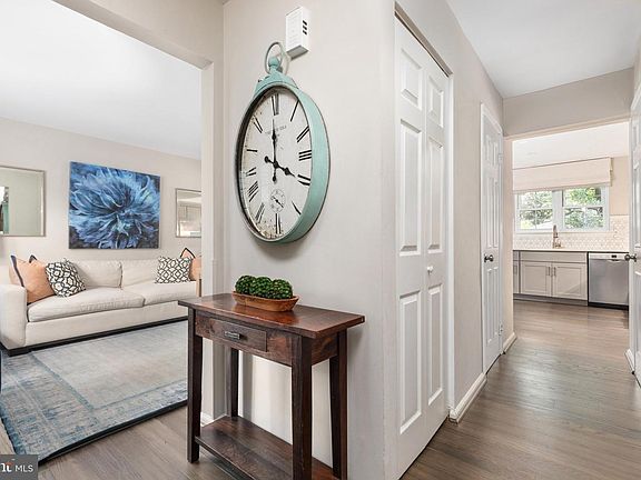 3rd image of 14729 Southwarke Pl