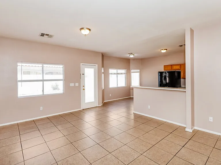 5891 Gentleslope St — Photo 4