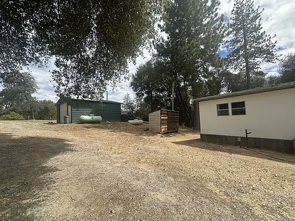 2nd image of 40780 Jean Rd W