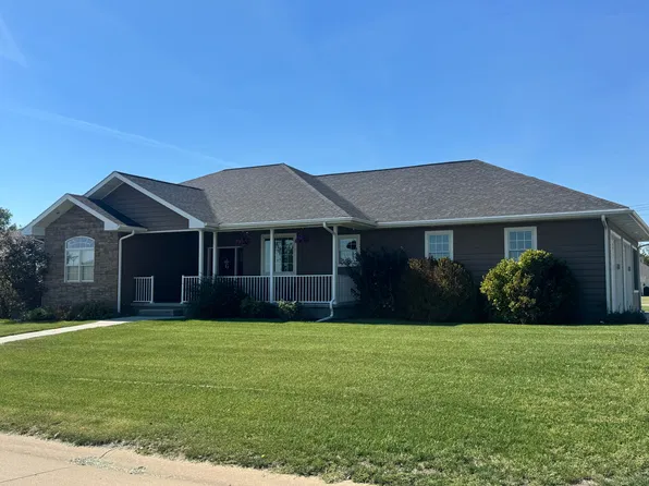 606 Sun Ave, Norton, KS 67654