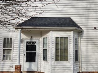 7 Moorefield Ct, Durham, NC 27705