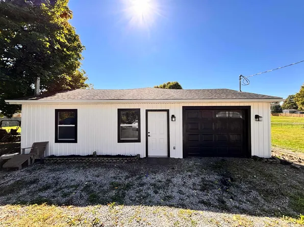 1003 W Quincy St, Garrett, IN 46738