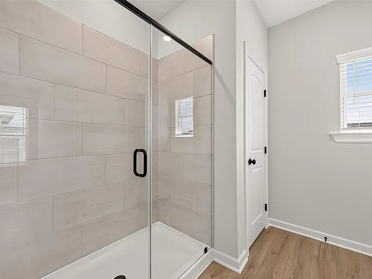 10726 Sky Creek Ln — Photo 38