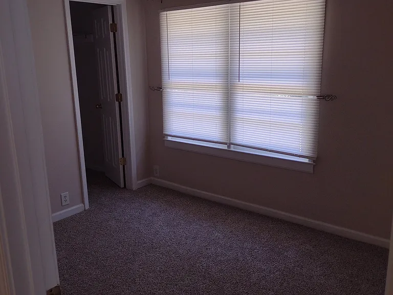 1846 Lake Lucerne Rd — Photo 12