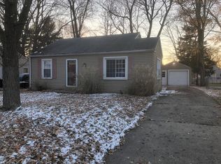 5009 N Best St, Peoria Heights, IL 61616