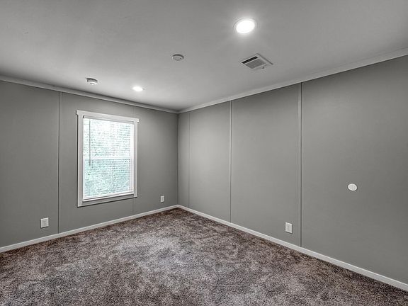 4th image of 33 Mockingbird Rd