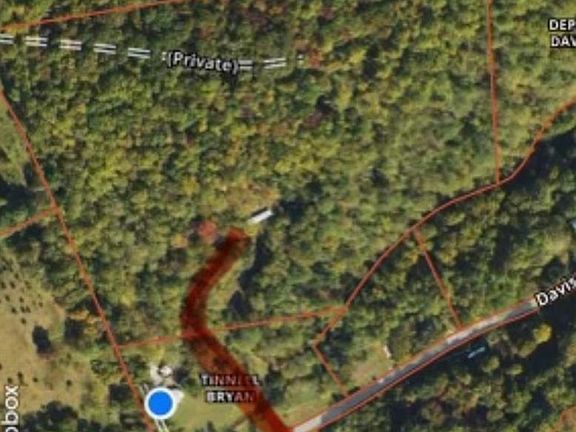 3rd image of 1672 Davis Creek Ln
